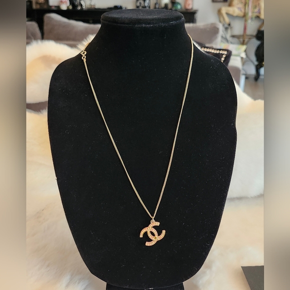 Vintage Chanel Logo Necklace - Picture 6 of 7